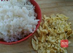 三丁玉米香肠炒饭的做法图解3