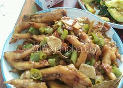 小辣椒烧鸡脚