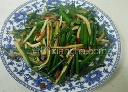 腊肉熏干炒韭菜花