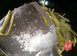 韭黄炒鸡蛋的做法图解7
