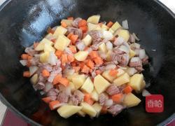 咖喱牛肉焗饭的做法图解4
