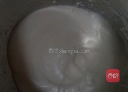 酸奶芝士慕斯装饰蛋糕的做法图解1