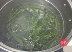 凉拌海带丝的做法图解2