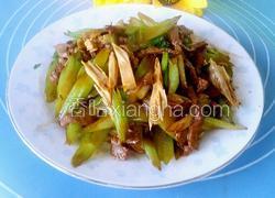 牛肉丝炒芹菜