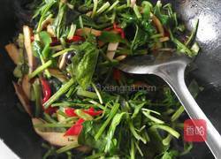 菠菜炒茶干的做法图解3