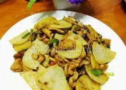 鸡胸肉炒土豆片