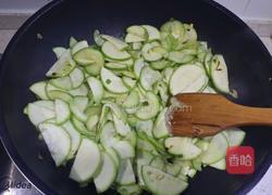 茭瓜炒鸡蛋的做法图解4