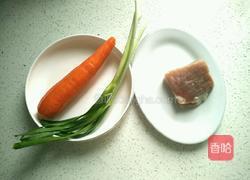 胡萝卜炒肉丝的做法图解1