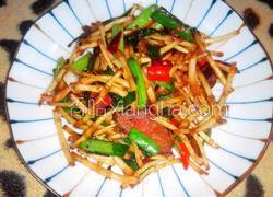 折耳根炒腊肉