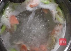 西红柿鸡蛋蔬菜面的做法图解3