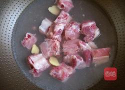 海带排骨汤的做法图解3