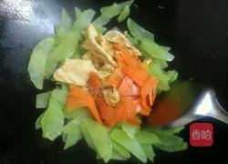 莴笋炒鸡蛋的做法图解7