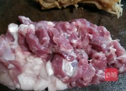 梅菜肉饼的做法图解1