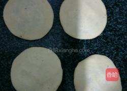 糯米小米面黑芝麻饼的做法图解5