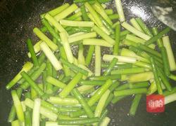 蒜苔炒肉丝的做法图解4