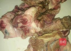 黄豆牛排汤的做法图解1