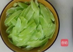 莴笋炒肉的做法图解3