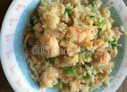 三文鱼青椒洋葱炒饭