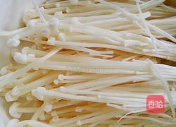 培根金针菇卷的做法图解1