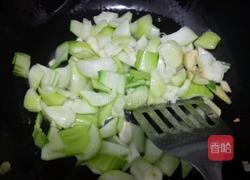 香菇炒油菜的做法图解3