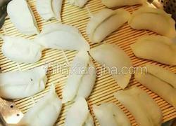 韭菜肉馅烫面蒸饺