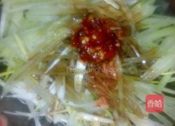 凉拌莴笋丝的做法图解2
