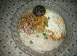 榨菜肉丝鸡蛋面