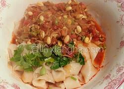 肉沫杂蔬拌宽面