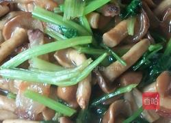 腊肉炒滑子菇的做法图解4