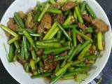 蒜苔炒牛肉