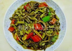 酸豆角炒鸭胗