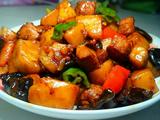 鲜香土豆烧肉
