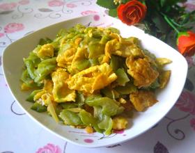 鸡蛋炒苦瓜[图]