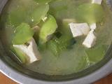 莴笋煮豆腐汤的做法[图]