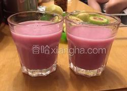 鲜榨石榴汁