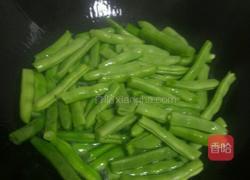干煸四季豆的做法图解5