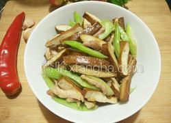 西芹肉丝炒香干