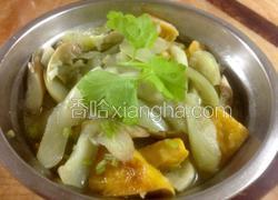 白茄子焖黄豆腐