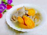 胡萝卜莲藕煲猪骨的做法[图]