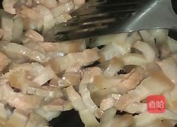 蒜苗炒三层肉的做法图解3
