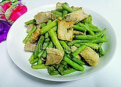 烧肉炒豆角