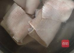 水晶皮冻的做法图解1