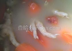 胡萝卜眉豆鸡爪汤