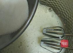 草莓奶油蛋糕卷的做法图解5