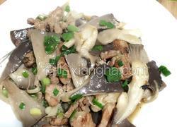蘑菇炒肉