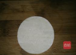 饺子皮葱香饼的做法图解2