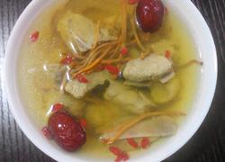 “午年夜饭”虫草花炖排骨汤