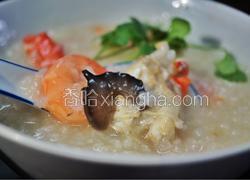 水蟹鲜虾干贝海参砂锅粥