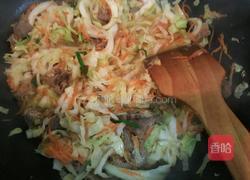 包菜胡萝卜炒瘦肉的做法图解7