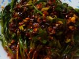 凉拌老干妈豆鼓菠菜的做法[图]